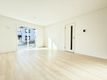 ���r���O�@���������R�Ɖ�b�����܂��A�S�n�悢�ЂƂƂ�