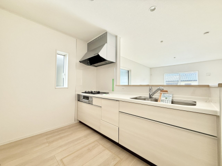 �L�b�`���@�������L���C�ɕЕt���A�g���₷���L�b�`��