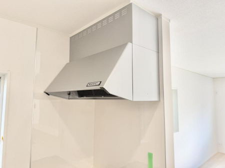 ���̑����ρ@�ݔ����������̏��C����������C��ɗU������A�����I�ɔr�����ł��܂��B