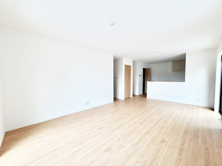 rO@났ƏΊ炪W܂AS܂郊rO