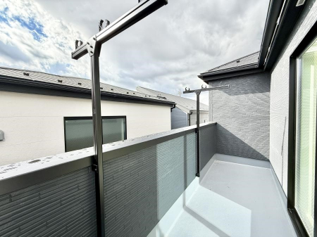 oRj[@ G߂̈ڂ낢JIȋԂł