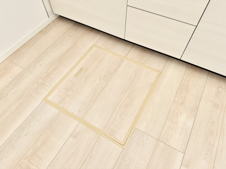 ̑ρ@ݔBꂽ[Xy[XŉƑŜXbL