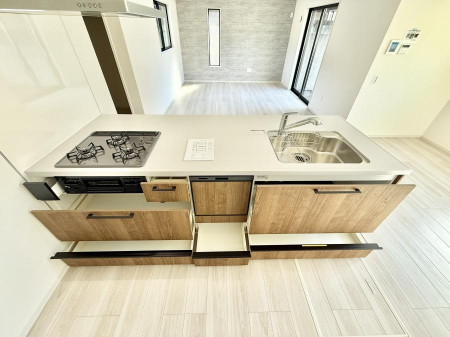 Lb`@ƑƂȂAR~jP[V̏