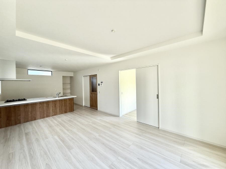 rO@났ƏΊ炪W܂AS܂郊rO