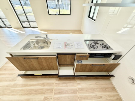 Lb`@ƑƂȂAR~jP[V̏