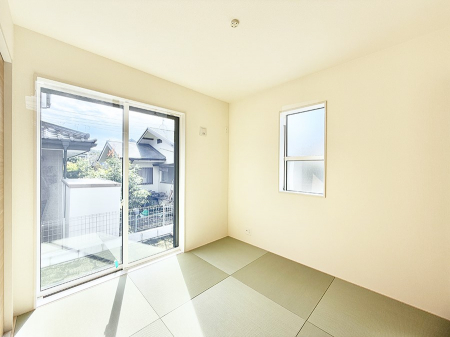 ̑ρ@F̂ŉ₩ȎԂy߂܂