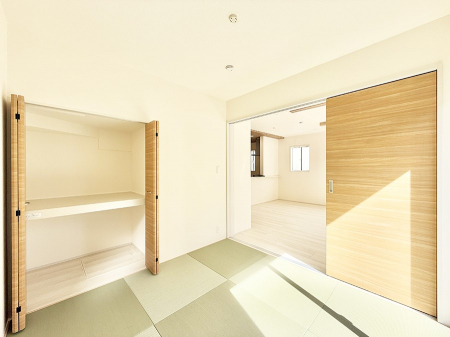 ̑ρ@F̂ŉ₩ȎԂy߂܂