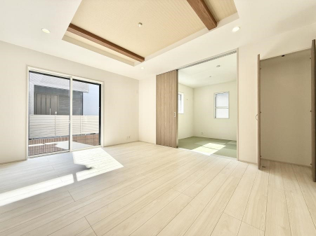 ���r���O�@���������R�Ɖ�b�����܂��A�S�n�悢�ЂƂƂ�