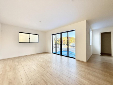 ���r���O�@���������R�Ɖ�b�����܂��A�S�n�悢�ЂƂƂ�