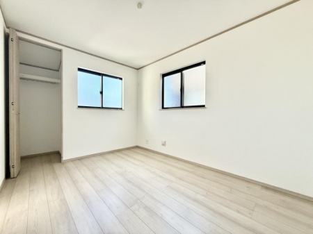 ̑ρ@F̂ŉ₩ȎԂy߂܂