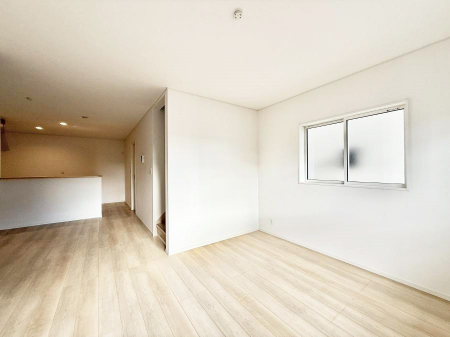 ���r���O�@���������R�Ɖ�b�����܂��A�S�n�悢�ЂƂƂ�