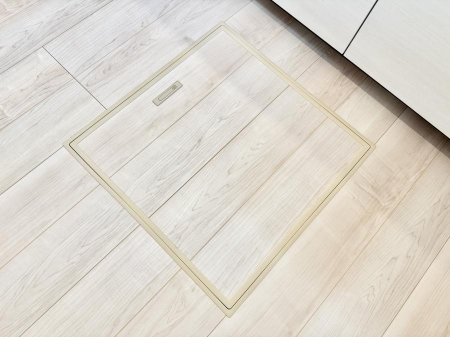 ̑ρ@ݔBꂽ[Xy[XŉƑŜXbL