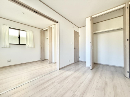 ̑ρ@F̂ŉ₩ȎԂy߂܂