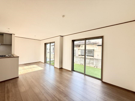 rO@Cɓ̏ꏊŁÂтƂԂ