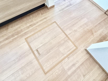 ̑ρ@ݔBꂽ[Xy[XŉƑŜXbL