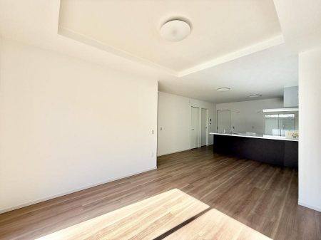 ���r���O�@���������R�Ɖ�b�����܂��A�S�n�悢�ЂƂƂ�