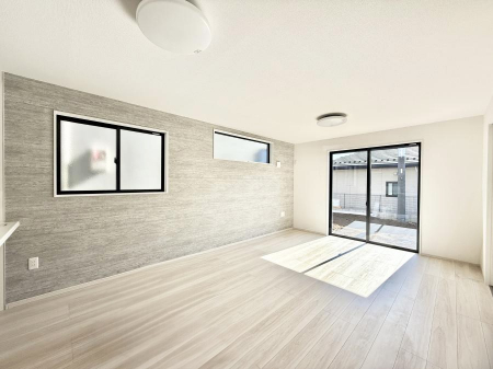 ���r���O�@���������S�n�̂����A���z�̃��r���O