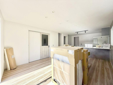 ���r���O�@���������R�Ɖ�b�����܂��A�S�n�悢�ЂƂƂ�