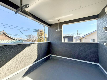 �o���R�j�[�@������ �G�߂̈ڂ낢����������J���I�ȋ�Ԃł�