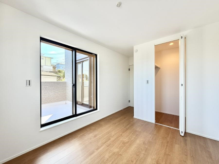 ̑ρ@F̂ŉ₩ȎԂy߂܂