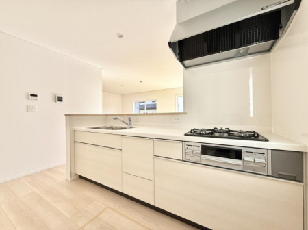 �L�b�`���@�������Ƒ����J��[�߂�A������̂���L�b�`��