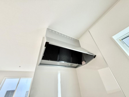 ���̑����ρ@�ݔ����������̏��C����������C��ɗU������A�����I�ɔr�����ł��܂��B