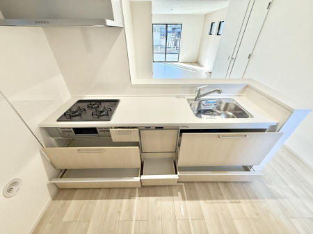 �L�b�`���@�������Ƒ����J��[�߂�A������̂���L�b�`��