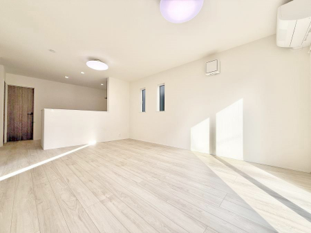 ���r���O�@�������S���������ꏊ�A�������߂����郊�r���O