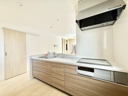 �L�b�`���@�������Ƒ����J��[�߂�A������̂���L�b�`��