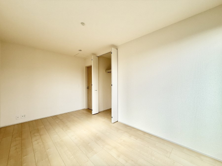 �Q���@���������̔z�u��ʋC���̗ǂ��݌v�ŕ����̋�C�������炸�A��ɐV�N�ȋ�C������܂�