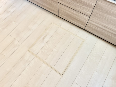 ���̑����ρ@�ݔ����B�ꂽ���[�X�y�[�X�ŉƑS�̂��X�b�L��