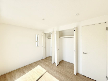 ̑ρ@F̂ŉ₩ȎԂy߂܂