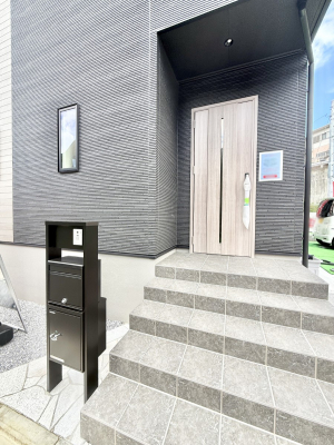 ���ց@�O�ρ� �V���v���Ŕ������A�Z�܂��̑���ۂ��ʂ錺�ւł�