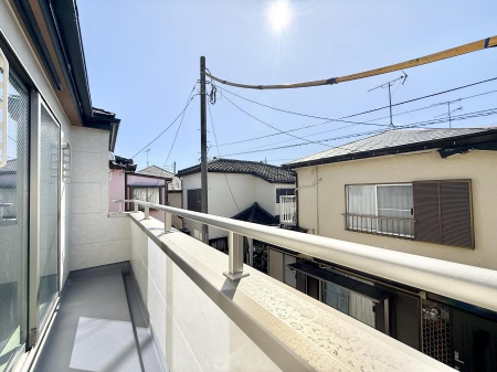 �o���R�j�[�@������ �G�߂̈ڂ낢����������J���I�ȋ�Ԃł�