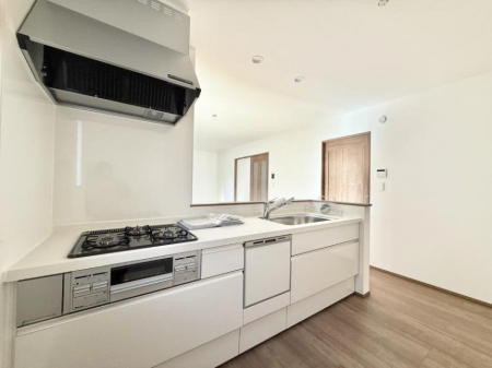 �L�b�`���@�������V���v���Ŕ������S�n�悢���Ԃ𐶂ރL�b�`�����