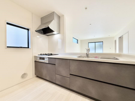 �L�b�`���@�������Ƒ����J��[�߂�A������̂���L�b�`��