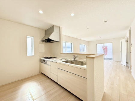 �L�b�`���@�������Ƒ����J��[�߂�A������̂���L�b�`��