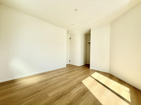 ̑ρ@F̂ŉ₩ȎԂy߂܂