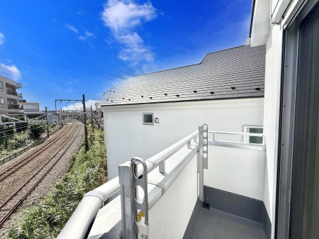 oRj[@ G߂̈ڂ낢JIȋԂł