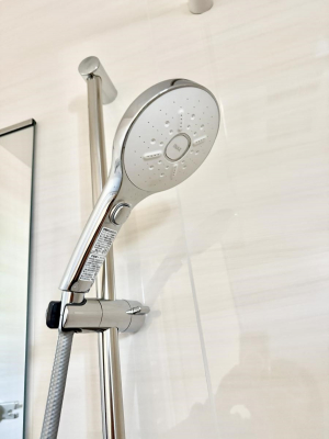 ̑ρ@ݔ茳ŊȒPɎ~ł邽߁A̖ʌ炷Ƃł܂B