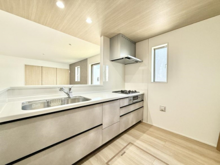 �L�b�`���@���������y���݂ƐH�ׂ�K����͂���L�b�`��