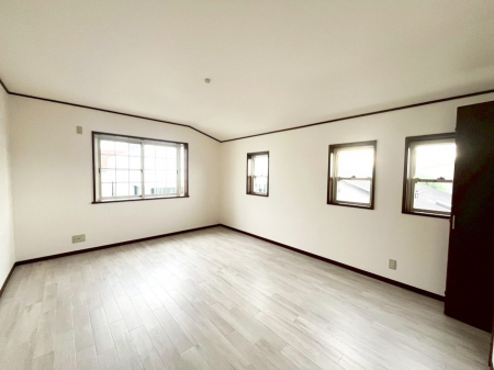 ̑ρ@̃Xy[X ǂȂɂ邩ƂĂy݂ł