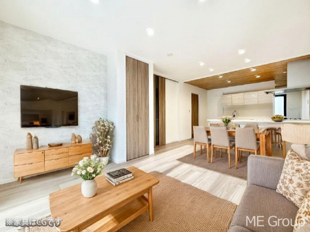 ���r���O�@���������S�n�̂����A���z�̃��r���O