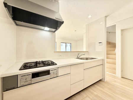 �L�b�`���@�������Ƒ����J��[�߂�A������̂���L�b�`��