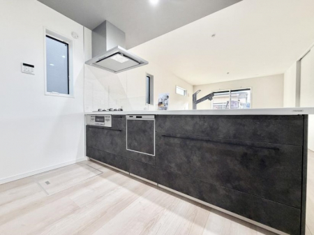 �L�b�`���@���������y���݂ƐH�ׂ�K����͂���L�b�`��