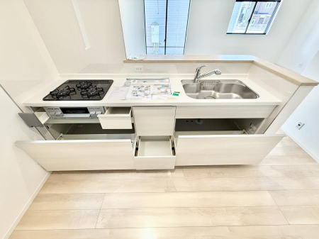 �L�b�`���@�������Ƒ����J��[�߂�A������̂���L�b�`��