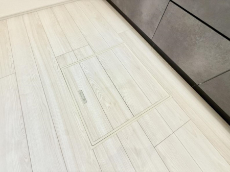 ���̑����ρ@�ݔ����B�ꂽ���[�X�y�[�X�ŉƑS�̂��X�b�L��