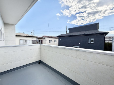 �o���R�j�[�@������ �G�߂̈ڂ낢����������J���I�ȋ�Ԃł�