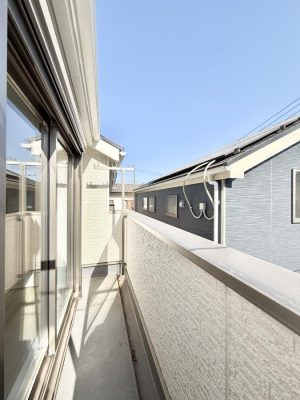 �o���R�j�[�@������ �G�߂̈ڂ낢����������J���I�ȋ�Ԃł�