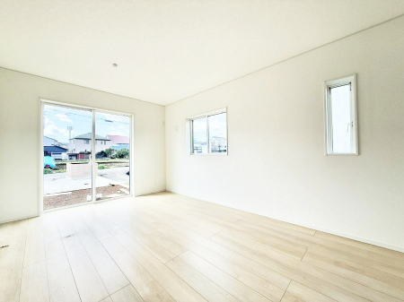 ���r���O�@���������났�ƏΊ炪�W�܂�A�S���܂郊�r���O